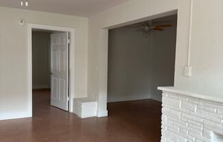 1 bed, 1 bath, 704 sqft, $1,880, Unit 127-09