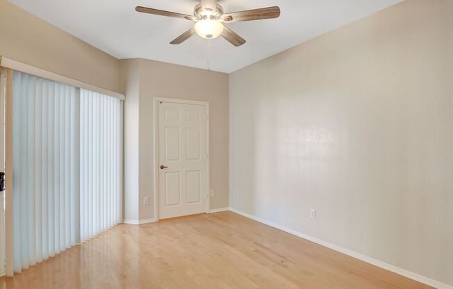 2 beds, 2 baths, $1,600