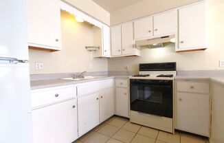 1 bed, 1 bath, $695, Unit Unit 2