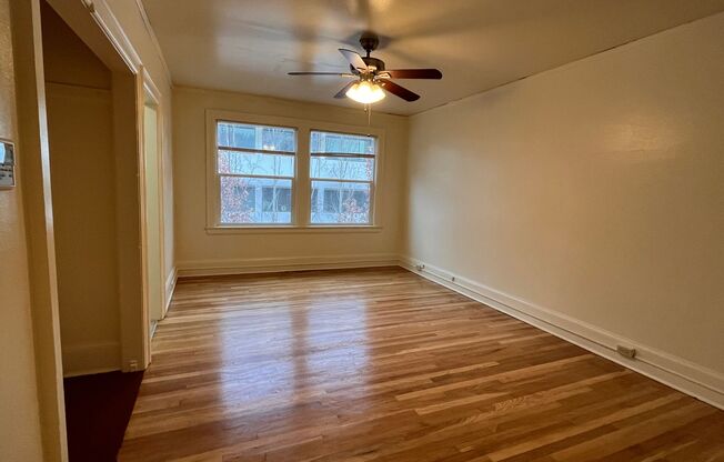 Studio, 1 bath, 485 sqft, $1,025, Unit 34