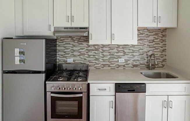 1 bed, 1 bath, 350 sqft, $1,715, Unit 2520-A5