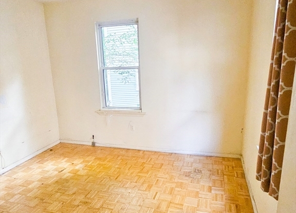 6 Ashley St