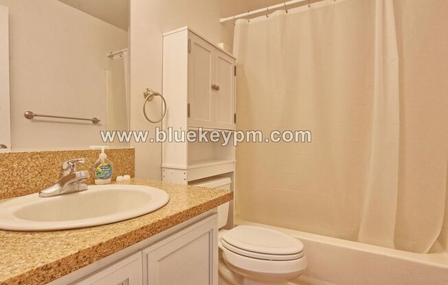 2 beds, 1 bath, $1,495, Unit APARTMENT # 3