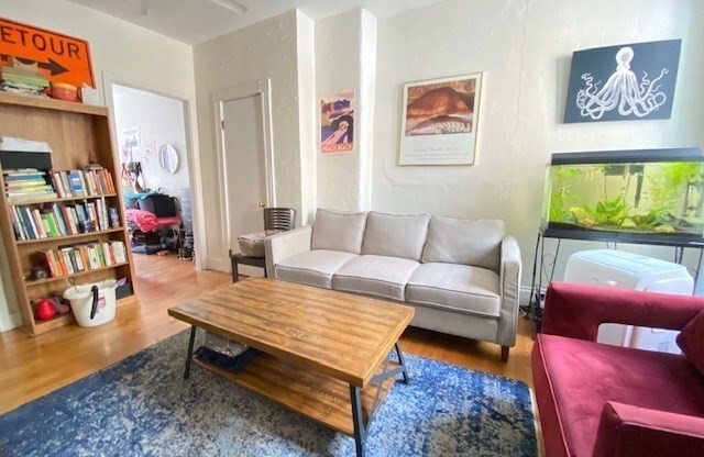 15 UNITY ST