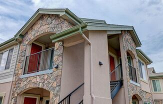 3 beds, 2 baths, $2,395, Unit #201