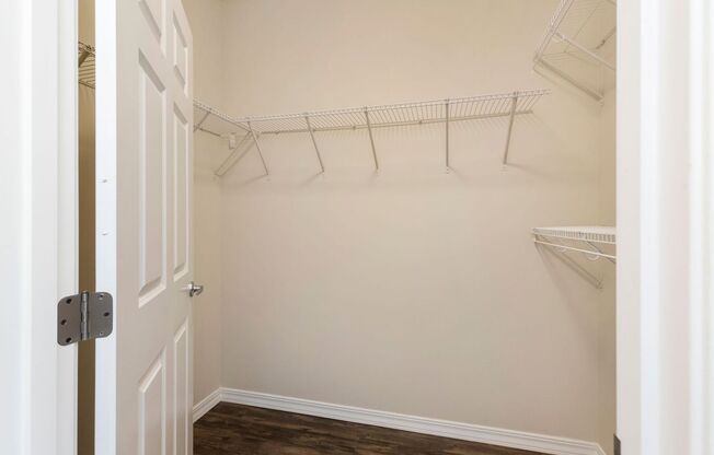 2 beds, 2 baths, 1,044 sqft, $2,395, Unit 106