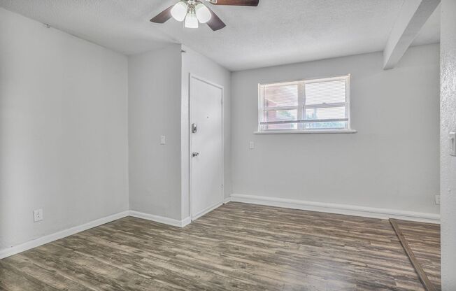 2 beds, 1 bath, 825 sqft, $995, Unit 6116-F