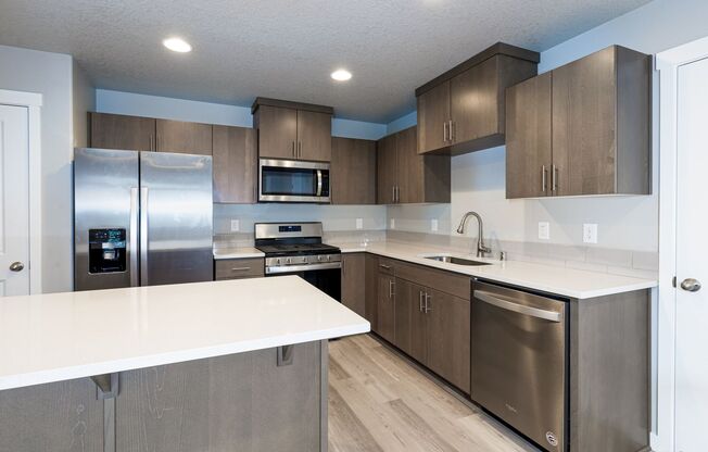 3 beds, 2.5 baths, 1,650 sqft, $2,490, Unit E-119