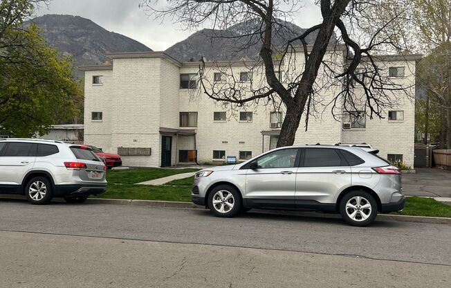 Pet Friendly 1 bed/1 bath