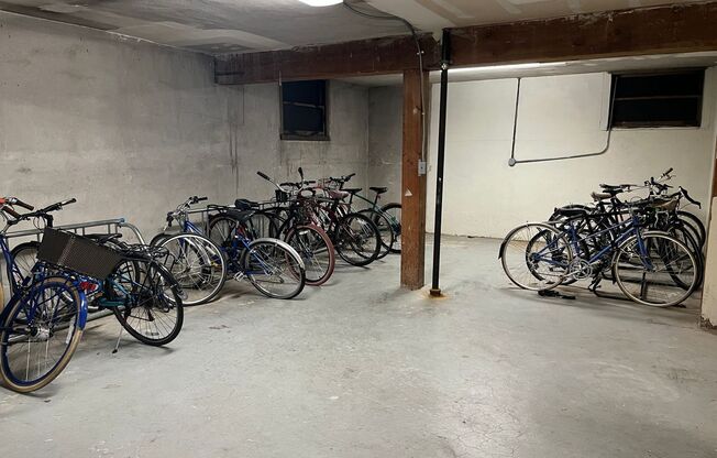 Studio, 1 bath, $1,295, Unit 112