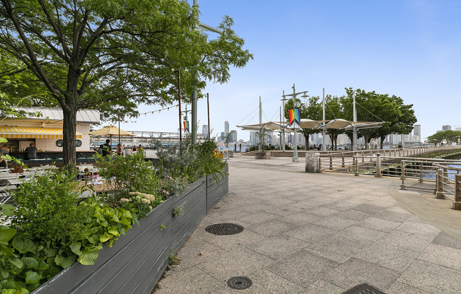 5 WEEHAWKEN ST