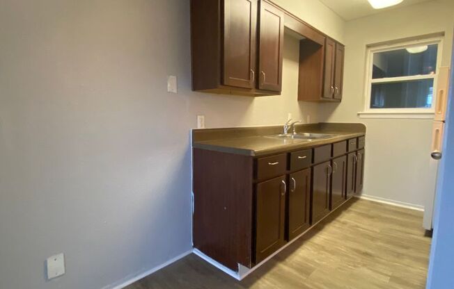 1 bed, 1 bath, 580 sqft, $740, Unit 2815-21