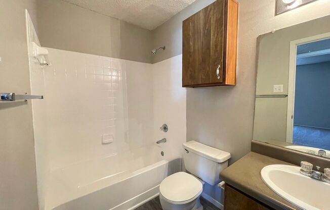 1 bed, 1 bath, 670 sqft, $805, Unit 1006