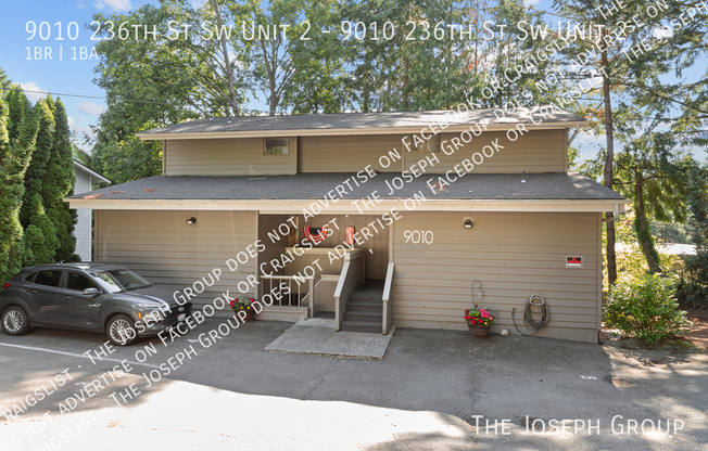 9010 236 ST SW