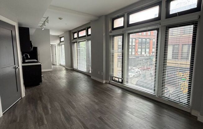2 beds, 2 baths, 813 sqft, $2,575, Unit 205