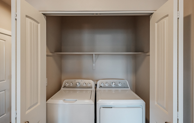 2 beds, 2 baths, 952 sqft, $1,695, Unit 745-202