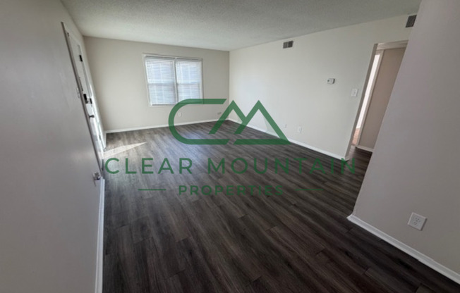 3 beds, 1.5 baths, 1,080 sqft, $1,350, Unit 41