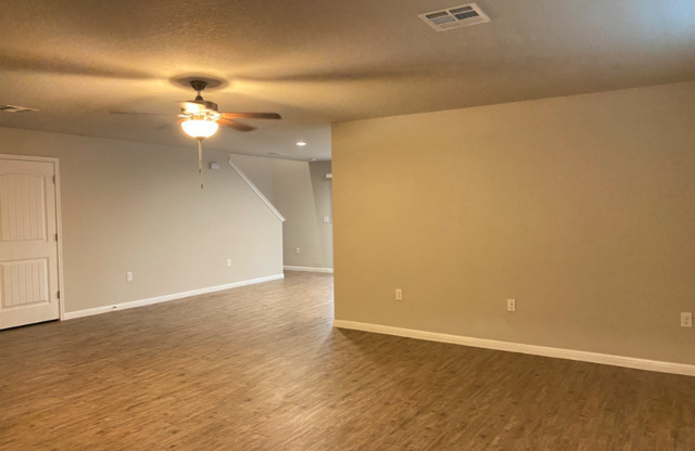 10106 RELIC OAKS