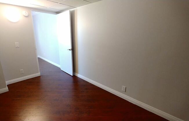2 beds, 1 bath, 925 sqft, $2,850, Unit 307