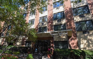 540 Roscoe