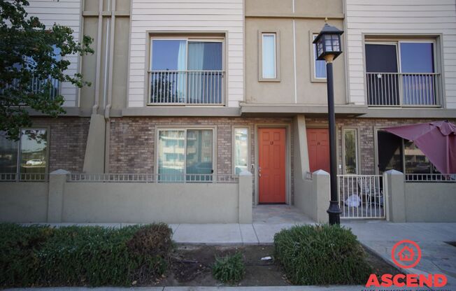 Cutest Condo in Downtown Bakersfield!