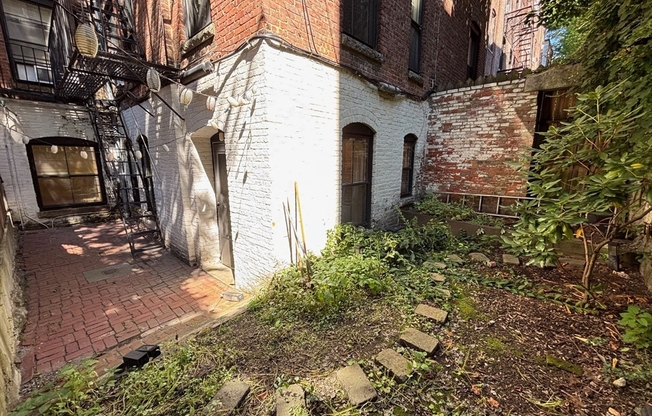 68 MYRTLE ST