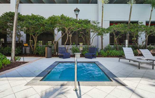 Outdoor Spa at One Plantation Apartments in Plantation, FL 33324