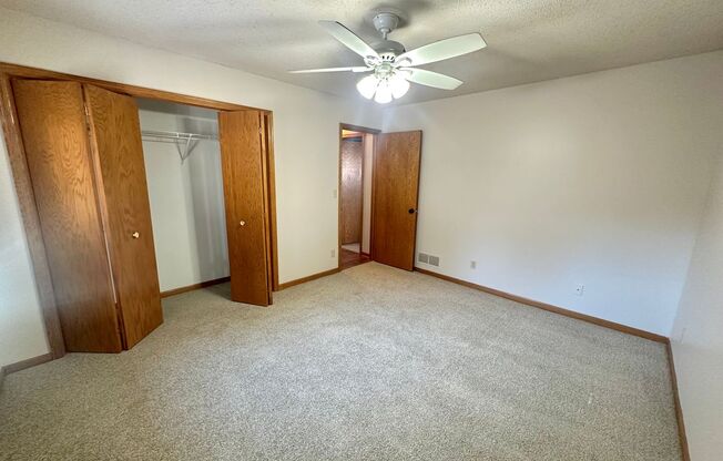 5 beds, 2 baths, $2,495