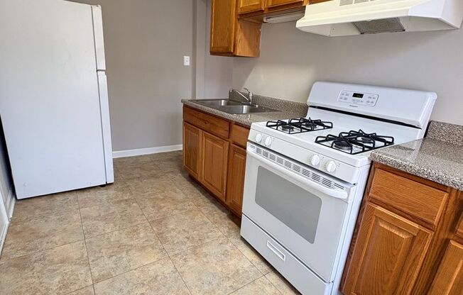 1 bed, 1 bath, 670 sqft, $1,050, Unit CA 137.5-3W