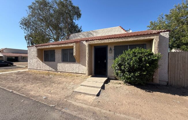 Renovated Glendale 3 Bedroom Condo with New Flooring