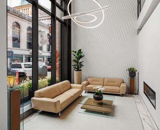 2 beds, 1.5 baths, 1,368 sqft, $5,500, Unit 906