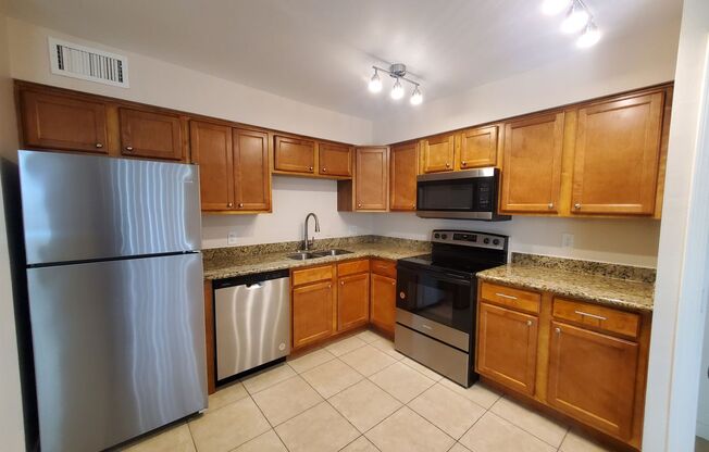 2 beds, 1 bath, 850 sqft, $1,395, Unit 214
