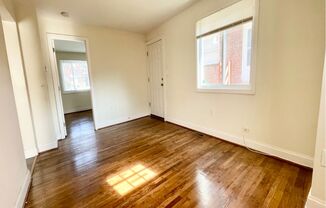 2 beds, 1 bath, $1,600