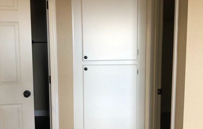 2 beds, 2 baths, 900 sqft, $2,800, Unit 416