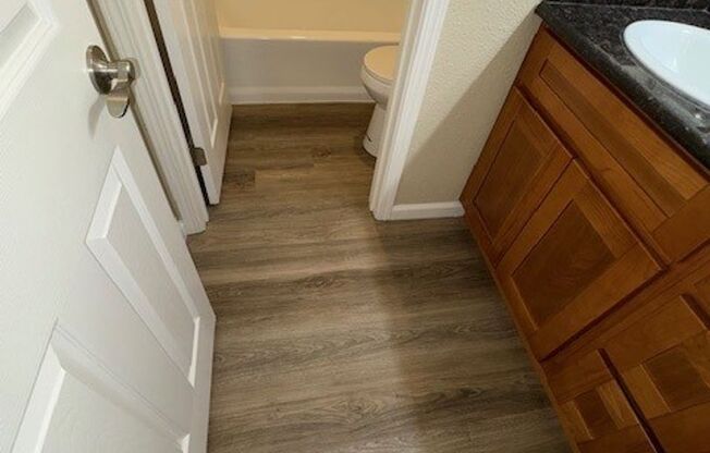 1 bed, 1 bath, 700 sqft, $1,720, Unit 217