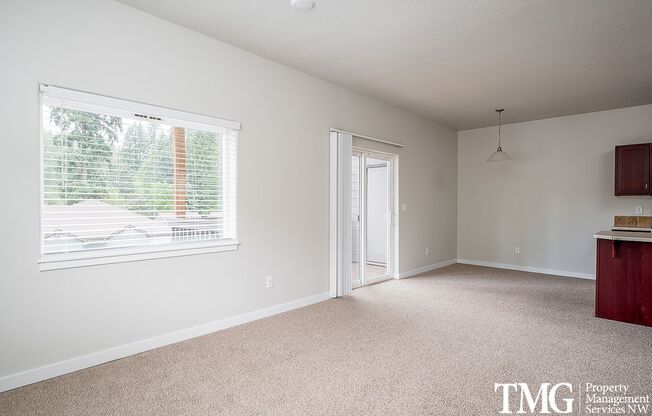 2 beds, 2 baths, 825 sqft, $1,599, Unit 1-12B
