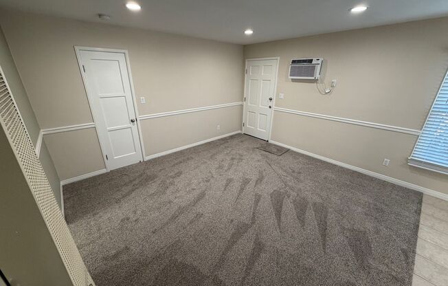 1624-1630 E. Washington