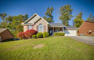 Knoxville 37938 - 3 bedroom, 2 bath home - Call Sharon Arnwine (865) 313-7215