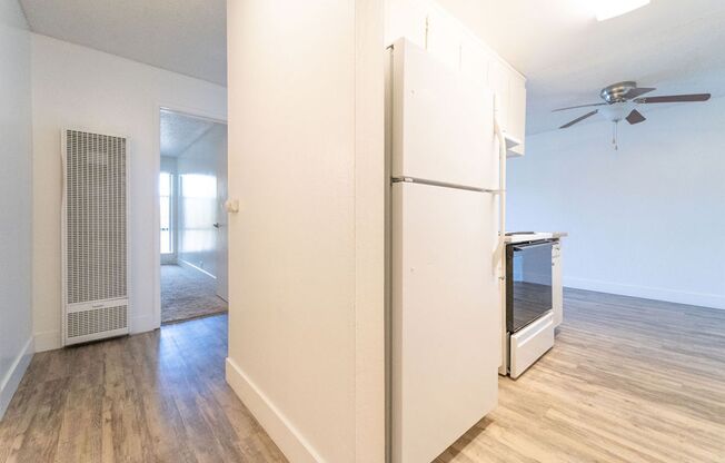 1 bed, 1 bath, 675 sqft, $1,800, Unit 210