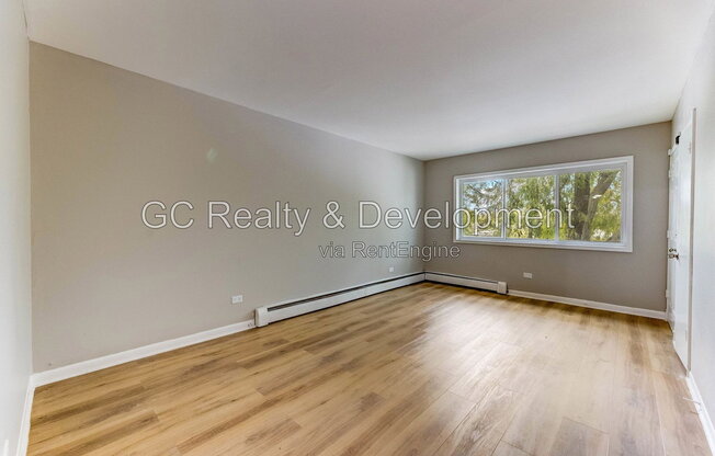 3 beds, 1 bath, 1,055 sqft, $1,695, Unit 2