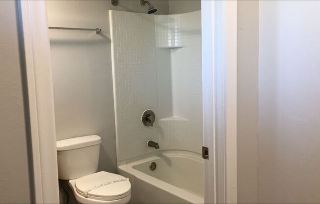 1 bed, 1 bath, 633 sqft, $2,265, Unit 801C6