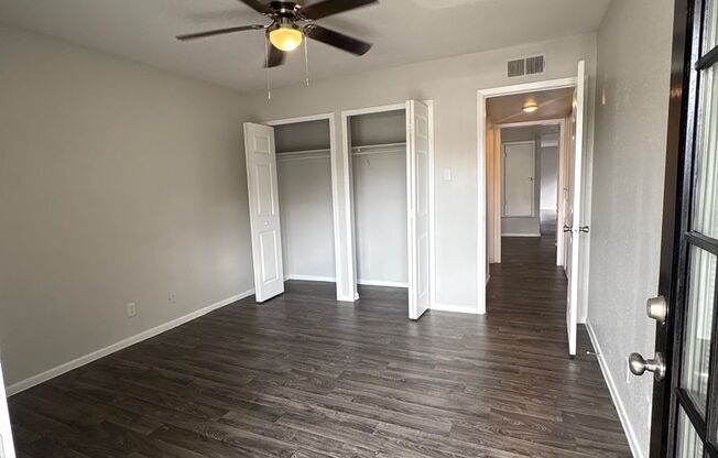 2 beds, 2 baths, 931 sqft, $1,450, Unit 13-1302