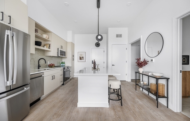 1 bed, 1 bath, 710 sqft, $2,650, Unit 211