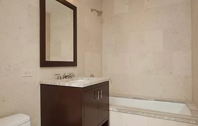1 bed, 1 bath, 700 sqft, $4,900, Unit 5D