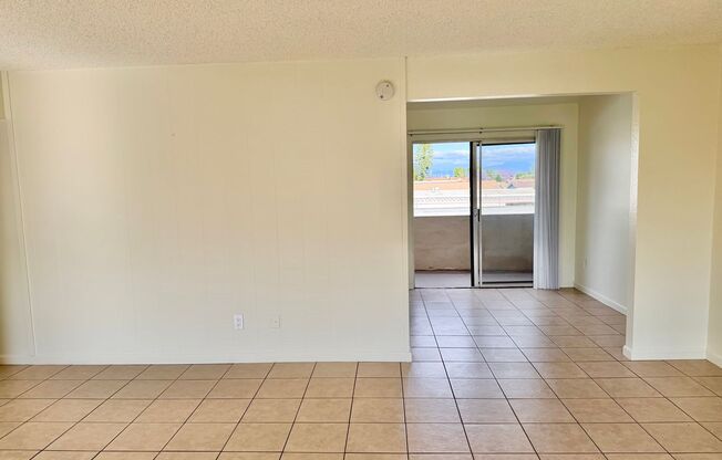 2 beds, 1 bath, 900 sqft, $2,375, Unit 56