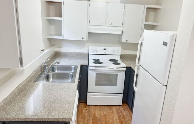 3 beds, 2 baths, 1,100 sqft, $1,715, Unit 15-19