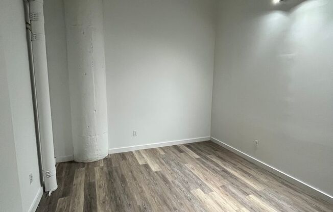 2 beds, 1 bath, 850 sqft, $1,850, Unit 307