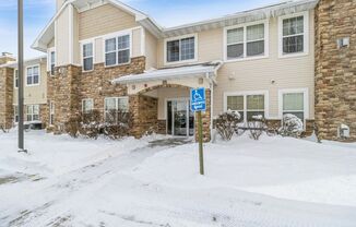 LEASING SPECIAL - 2 Bedroom, 2 Bathroom Condo in Waukee