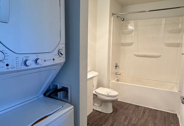 2 beds, 1 bath, 537 sqft, $1,485, Unit 301