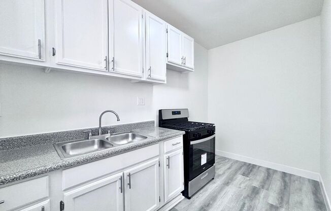 Studio, 1 bath, $1,450